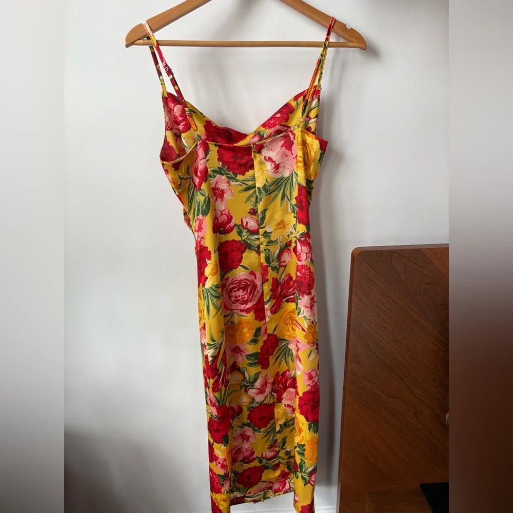 Yellow Floral Midi Dress with Adjustable Straps - Picture 4 of 4